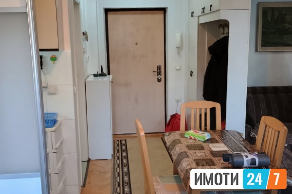 Se prodava stan vo  Kapistec