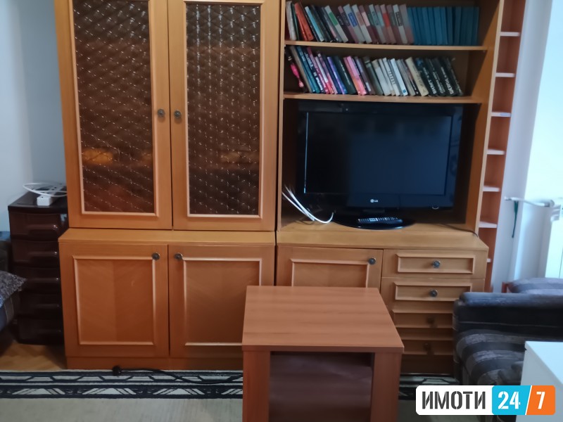 Se prodava stan vo Kapistec