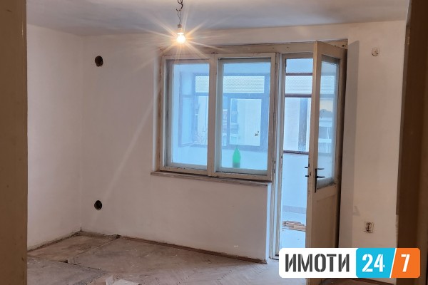 Prodavam 3 soben stan vo karpos1