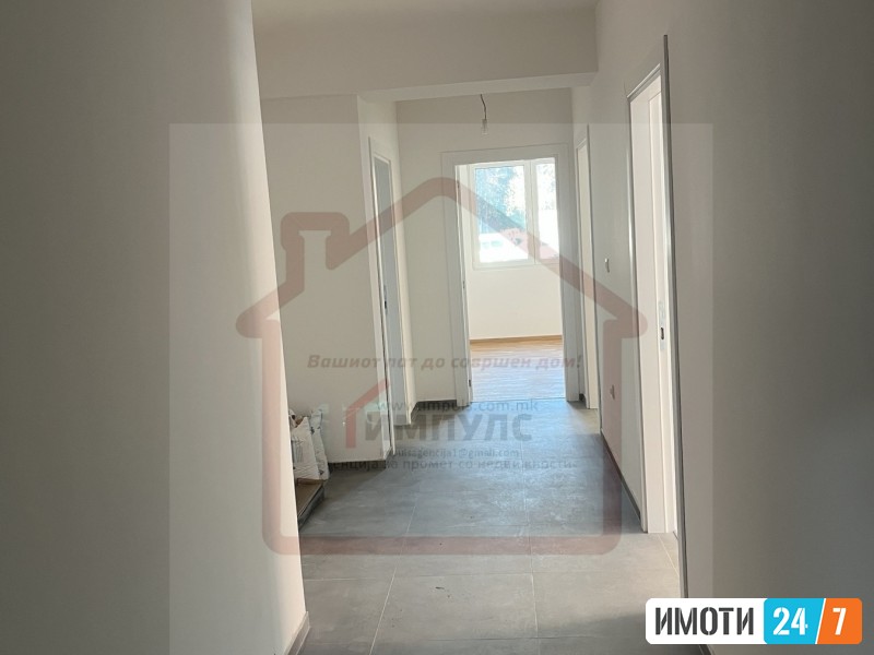 SE IZDAVA PRAZEN TROSOBEN STAN ZA DELOVNA NAMENA VO KAPISHTEC