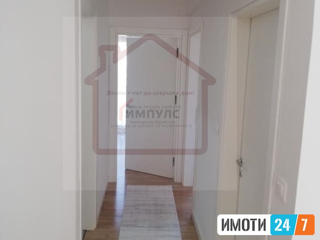 SONCEV TROSOBEN STAN NA ATRAKTIVNA LOKACIJA VO CENTAR