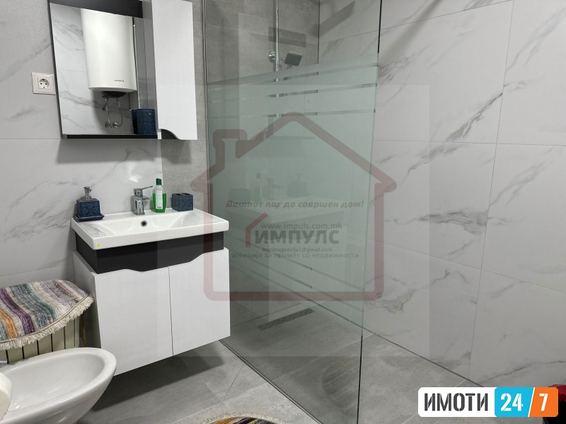 PREKRASEN DVOSOBEN STAN SO LOKACIJA VO STROG CENTAR