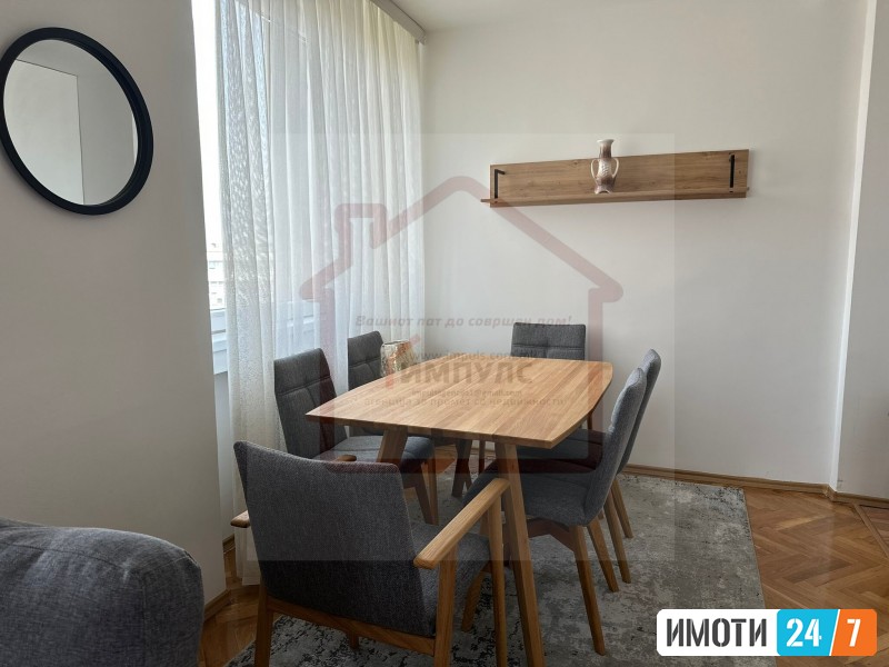 PREKRASEN DVOSOBEN STAN SO LOKACIJA VO STROG CENTAR