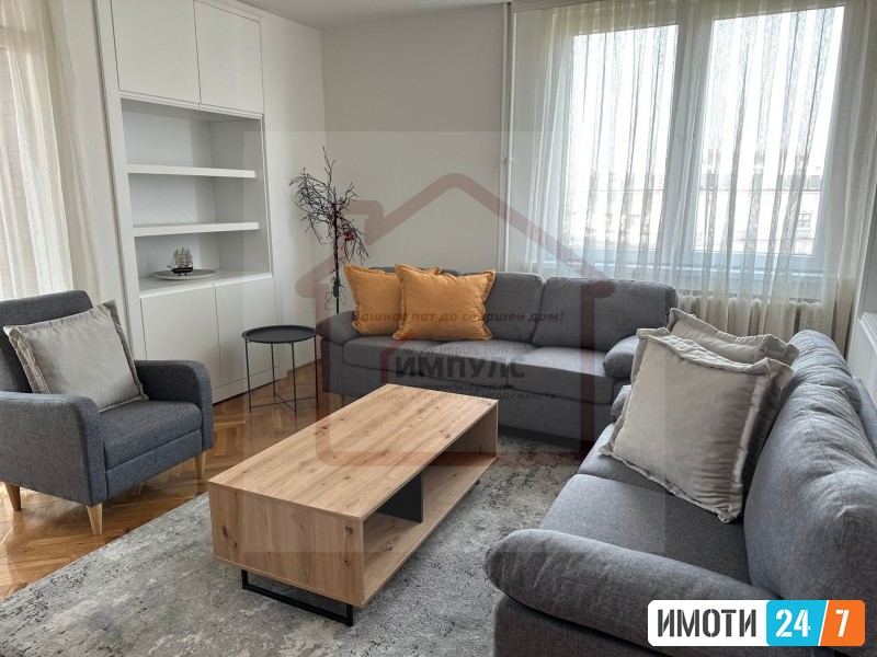 PREKRASEN DVOSOBEN STAN SO LOKACIJA VO STROG CENTAR