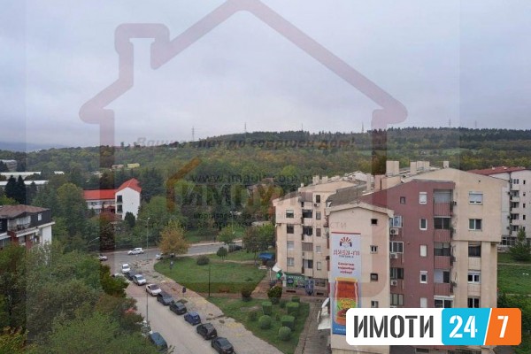 SE PRODAVA KOMFOREN TROSOBEN STAN VO AVTOKOMANDA