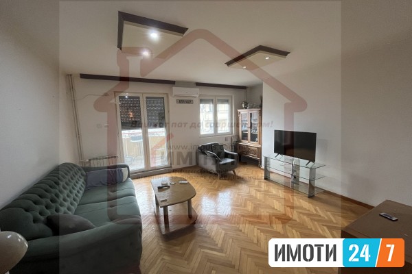 SE PRODAVA TROSOBEN STAN VO DEBAR MAALO