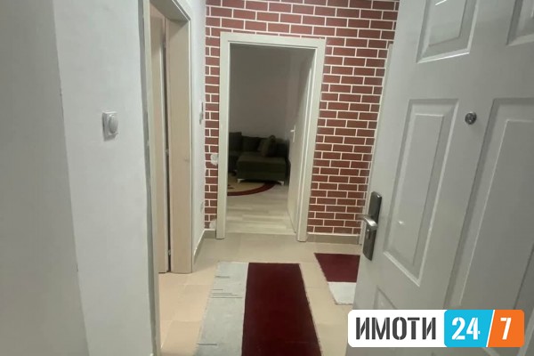 PROSTRAN TROSOBEN STAN SO LOKACIJA VO HROM