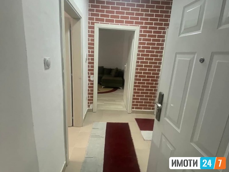 PROSTRAN TROSOBEN STAN SO LOKACIJA VO HROM