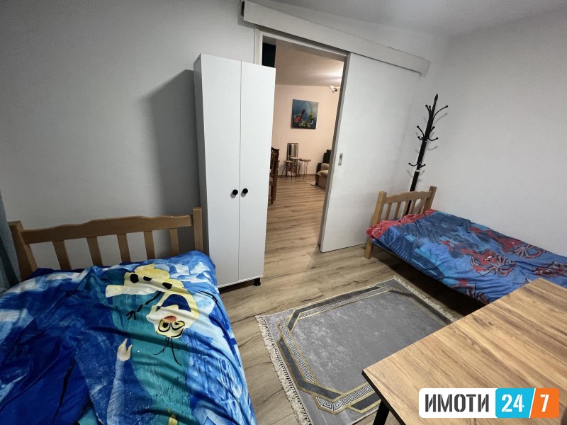 PROSTRAN TROSOBEN STAN SO LOKACIJA VO HROM