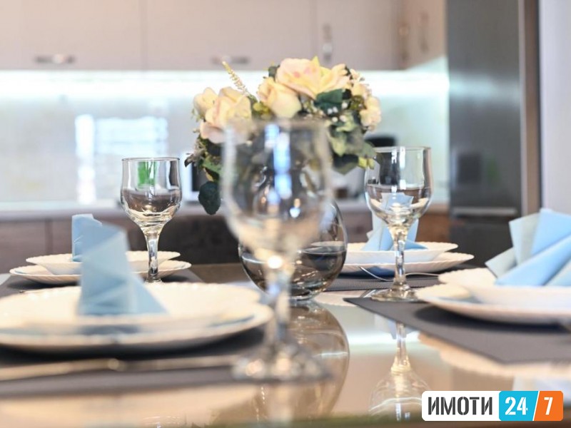 Издавање  Стан во Тафталиџе 1 65м² со приватен паркинг 