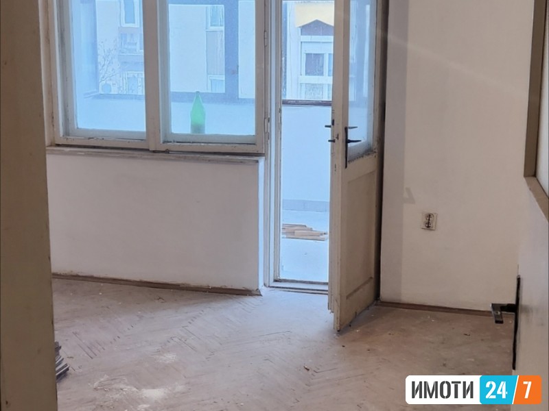 Prodavame stan vo karpos 1