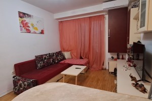 ЕДНОСОБЕН СТАН ГАРСОЊЕРА ВО ОХРИД