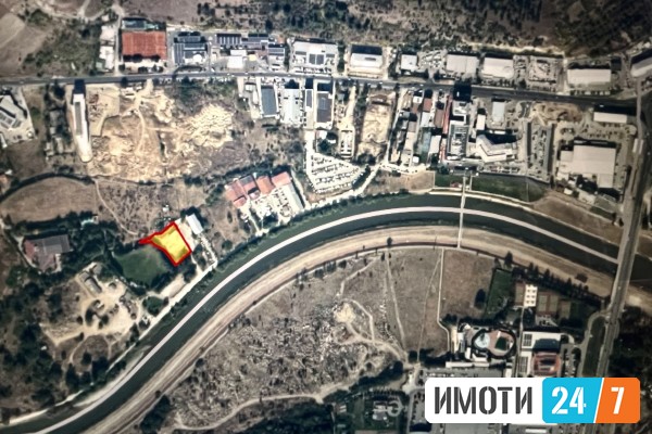 ATRAKTIVNO GRADEZNO ZEMJISTE VO BLIZINA NA SISTINA