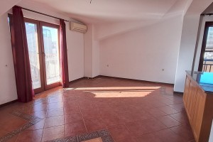 ЧЕТИРИСОБЕН СТАН ВО ОХРИД