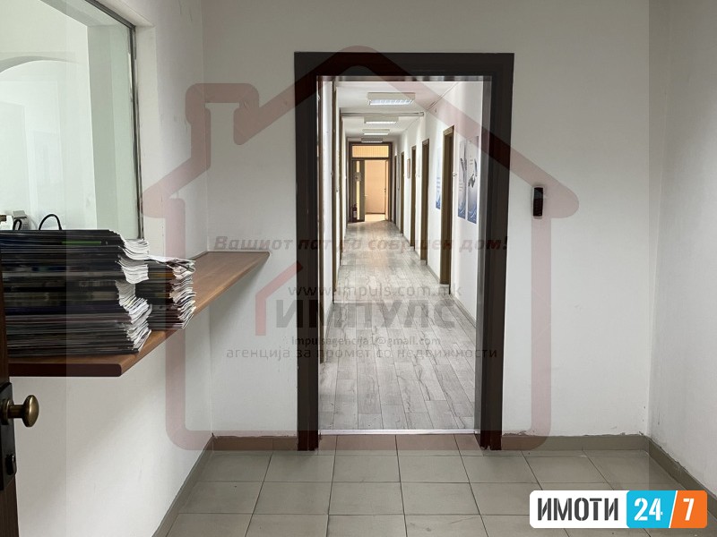 DELOVEN PROSTOR VO DELOVNA ZGRADA NA PLOSHTAD MAKEDONIJA