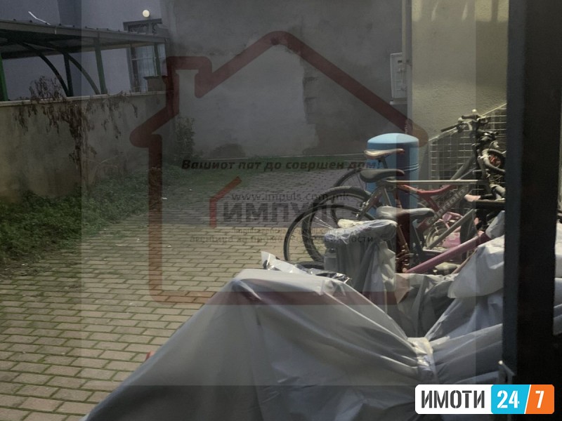 UDOBEN TROSOBEN STAN SO LOKACIJA VO CENTARUNIVERZALNA SALA