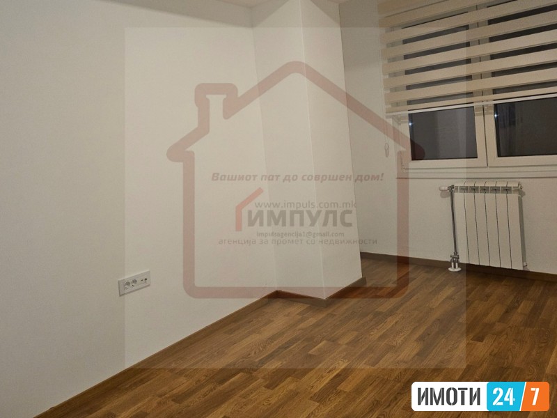 PRAZEN TROSOBEN STAN ZA DELOVNA NAMENA SO LOKACIJA VO DMAALO