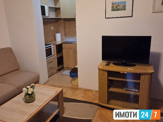 Se izdava garsonjera