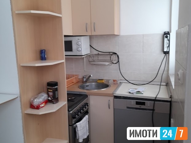 Se izdava ednosoben stan