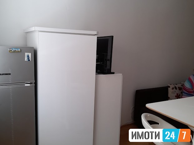 Se izdava ednosoben stan