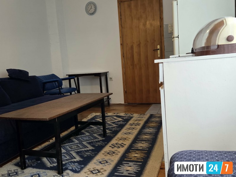 СЕ ИЗДАВА ГАРСОНИЕРА ВО КОЗЛЕ ВО КУЌА 