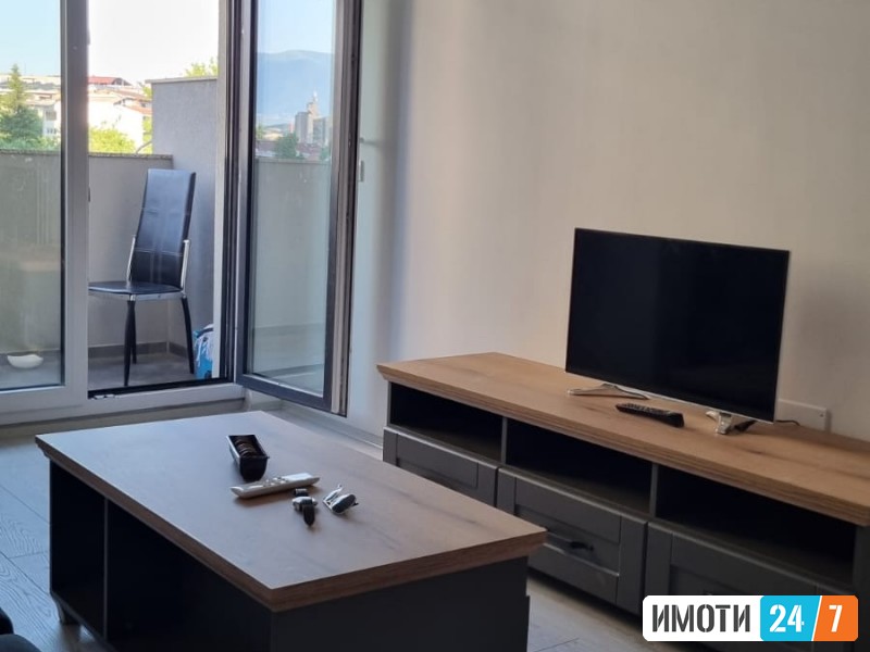 NEVSELUVAN DVOSOBEN STAN VO KISELA VODA