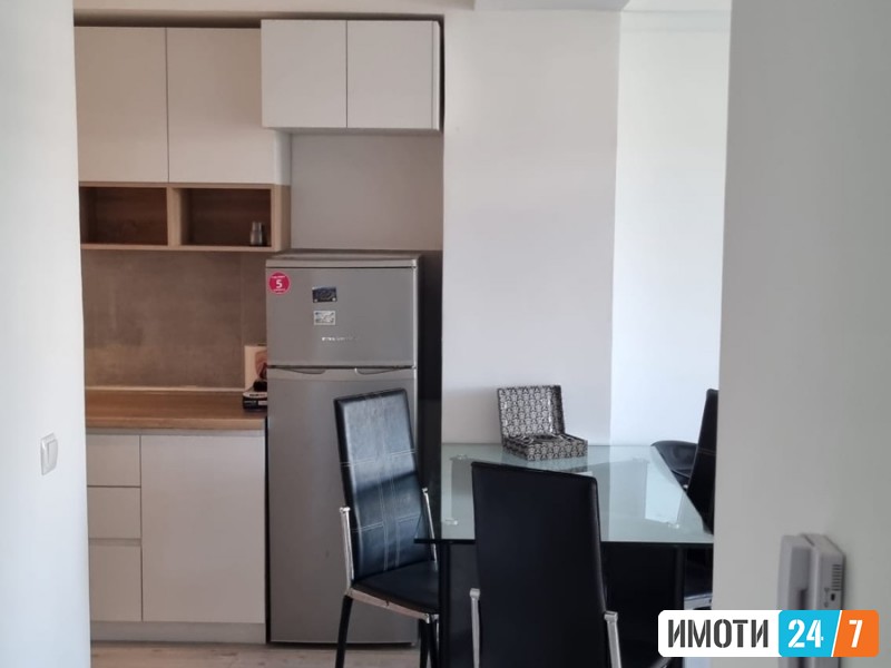 NEVSELUVAN DVOSOBEN STAN VO KISELA VODA