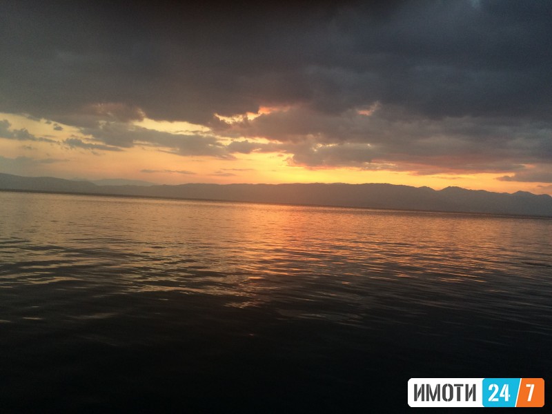 ИНВЕСТИЦИСКА МОЖНОСТ – КУЌА СО ПОГЛЕД НА ОХРИДСКО ЕЗЕРО