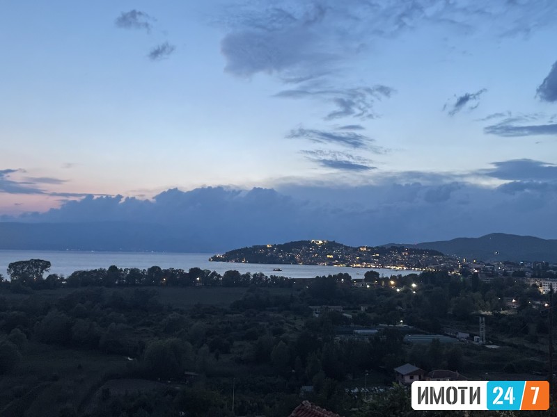 ИНВЕСТИЦИСКА МОЖНОСТ – КУЌА СО ПОГЛЕД НА ОХРИДСКО ЕЗЕРО