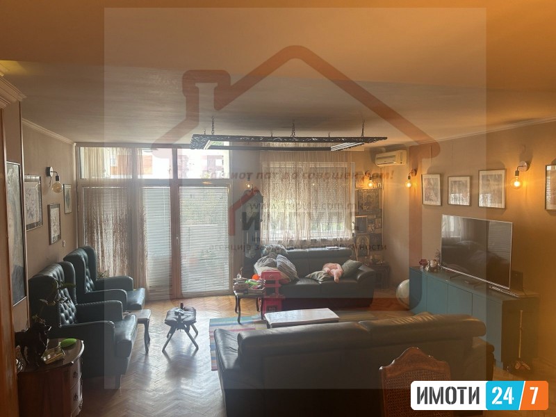 SE PRODAVA TROSOBEN STAN SO LOKACIJA VO AERODROM