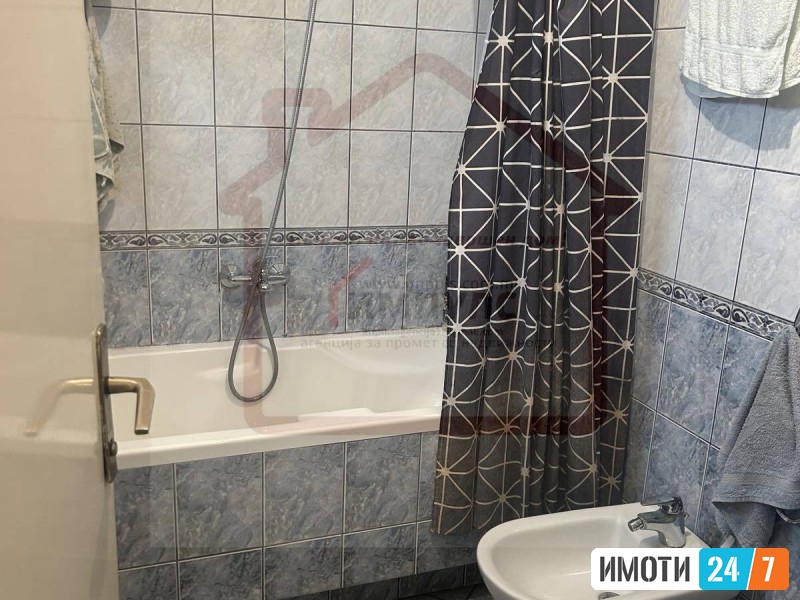 SE PRODAVA TROSOBEN STAN SO LOKACIJA VO AERODROM