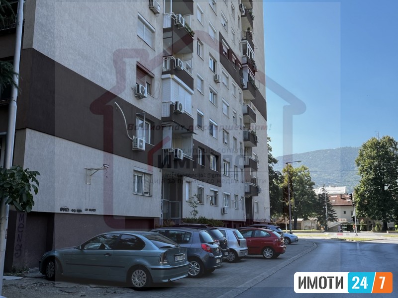 FUNKCIONALEN TROSOBEN STAN NA ODLICNA LOKACIJA VO KARPOSH