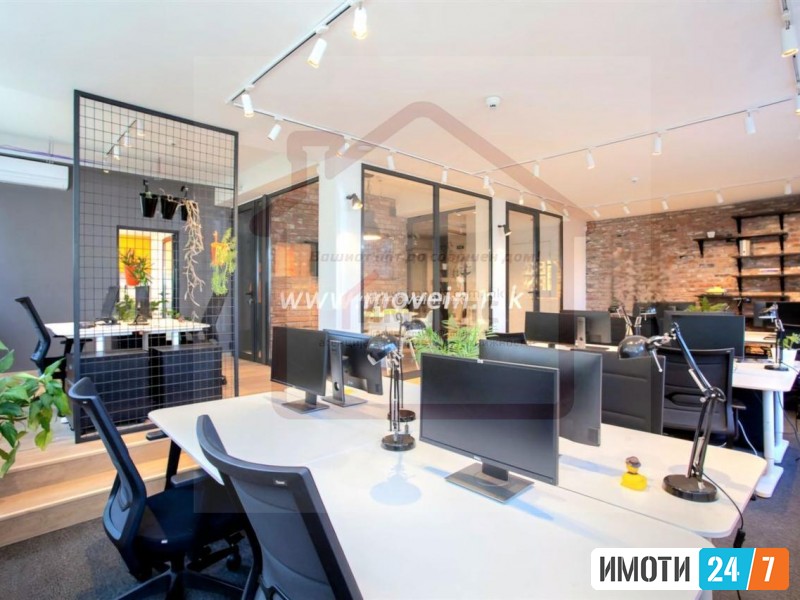 DELOVNA KUKJA NA ODLICNA LOKACIJA VO TAFTALIDZE 1