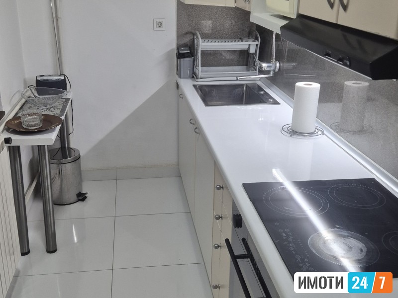 Za izdavanje solidno namestena apartman  garsoniera Centar kaj Zeleznicka