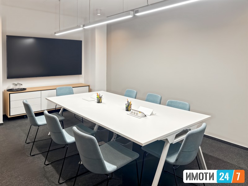 Open plan канцелариски простор за 15 лица во Regus Skopje