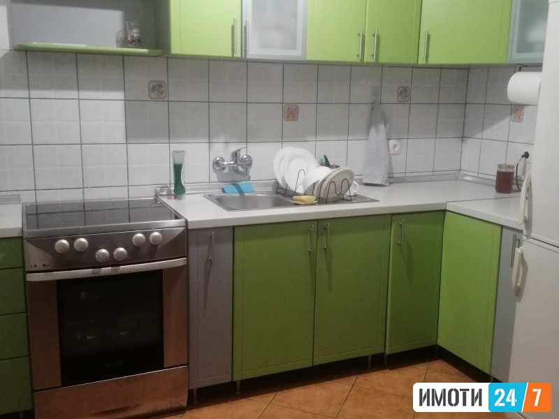 Се продава стан во Мичурин