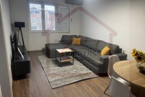 UDOBEN TROSOBEN STAN VO STROG CENTAR-REKORD