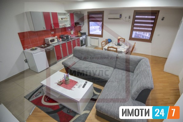 UDOBEN TROSOBEN STAN NA JUZEN BULEVAR