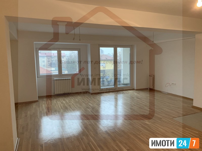 PRAZEN TROSOBEN STAN NA RUZVLETOVA