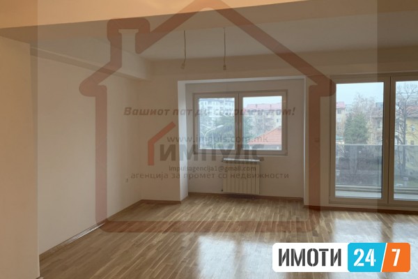 PRAZEN TROSOBEN STAN NA RUZVLETOVA