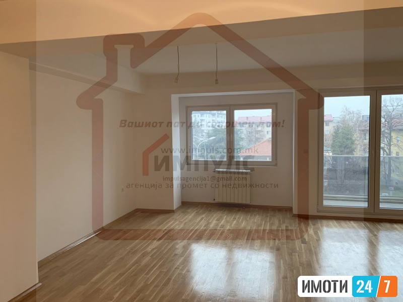 PRAZEN TROSOBEN STAN NA RUZVLETOVA