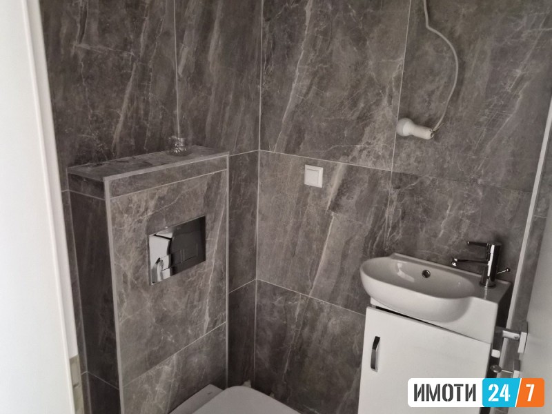 PRAZEN CETIRISOBEN STAN SO LOKACIJA VO KOZLE