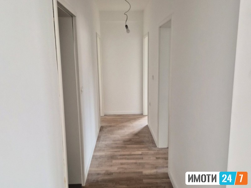 PRAZEN CETIRISOBEN STAN SO LOKACIJA VO KOZLE