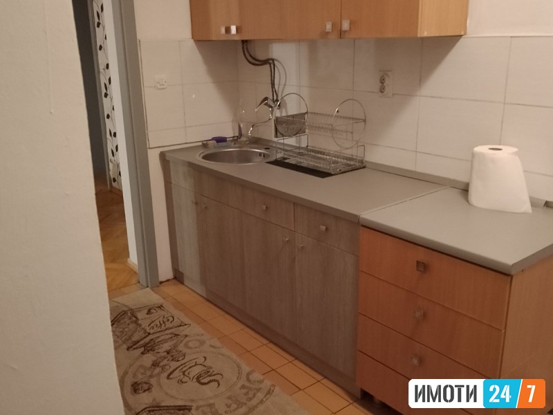 SE IZDAVA TROSOBEN STAN VO KAPISHTEC