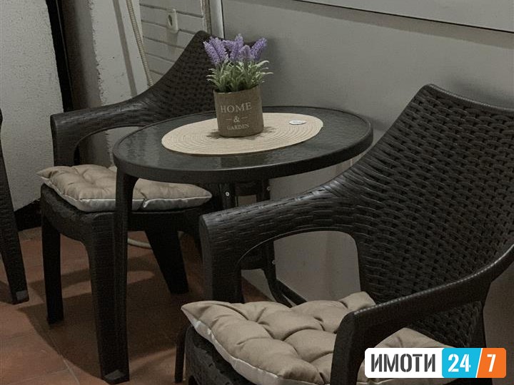 FUNKCIONALEN TROSOBEN STAN LOCIRAN VO CENTARKAJ CRVEN KRST