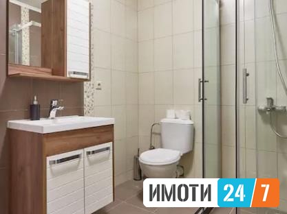 FUNKCIONALEN TROSOBEN STAN LOCIRAN VO CENTARKAJ CRVEN KRST