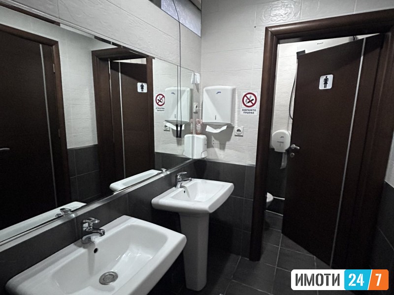 REPREZENTATIVEN DELOVEN PROSTOR VO CENTAR