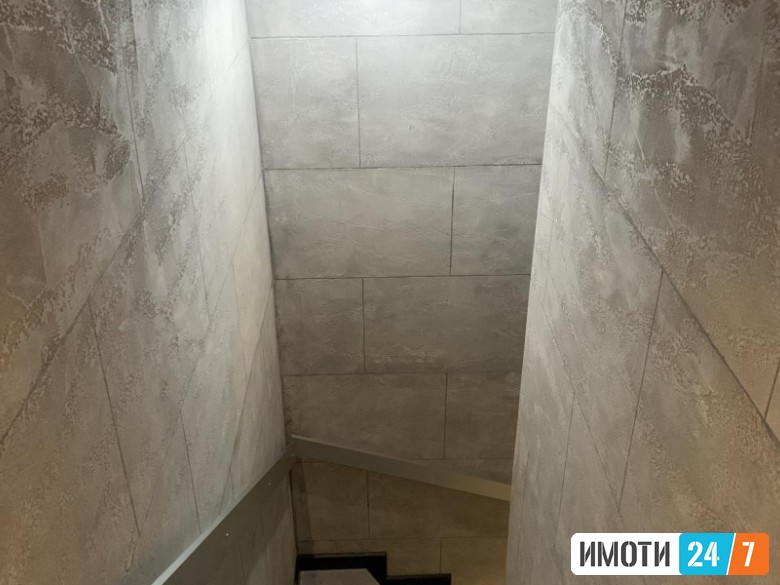 EKSKLUZIVNA KUKJA NA ATRAKTIVNA LOKACIJA -ZDANEC