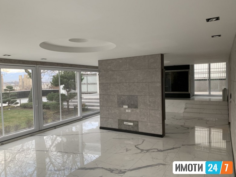 EKSKLUZIVNA KUKJA NA ATRAKTIVNA LOKACIJA -ZDANEC