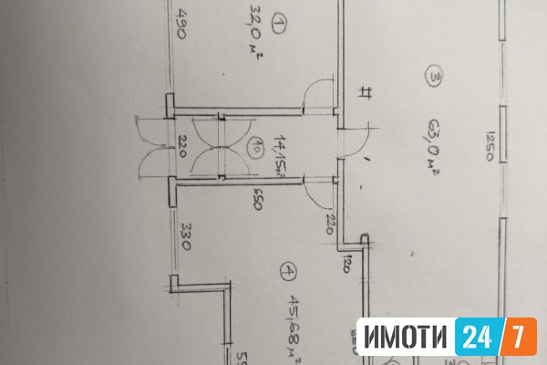 PRAZEN DELOVEN PROSTOR SO LOKACIJA VO CENTARRAMSTOR